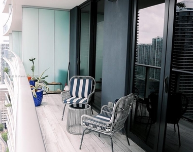 1010 Brickell Ave - Photo Thumbnail 16