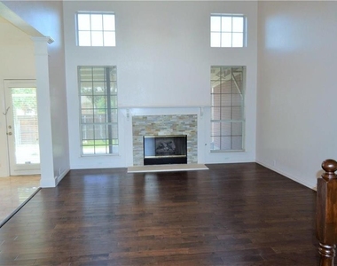 7005 Pensacola Drive - Photo Thumbnail 7