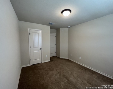 6411 Marcel Way - Photo Thumbnail 17