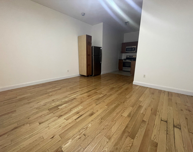280 Ft Washington Avenue - Photo Thumbnail 4