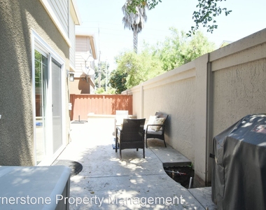 710 Paula Terrace - Photo Thumbnail 12