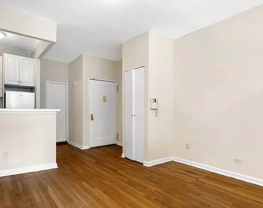 417 West 56th Street - Photo Thumbnail 2
