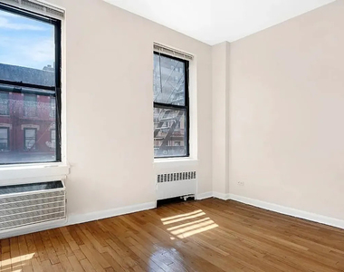 417 West 56th Street - Photo Thumbnail 4