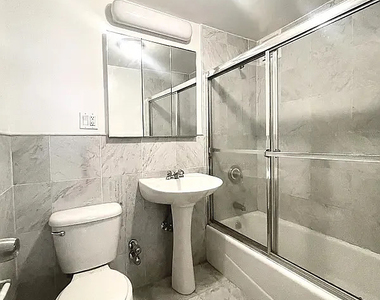 417 West 56th Street - Photo Thumbnail 5