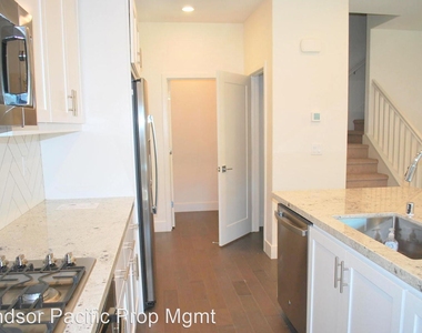 5773 Midnight Place Unit B - Photo Thumbnail 6