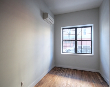 119 Guernsey Street - Photo Thumbnail 3
