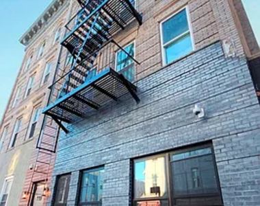 119 Guernsey Street - Photo Thumbnail 11