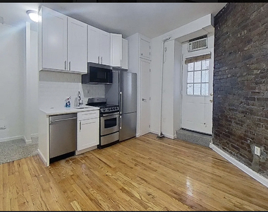 163 Mulberry Street - Photo Thumbnail 2
