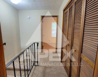 1324 Francis Station Drive - Photo Thumbnail 16