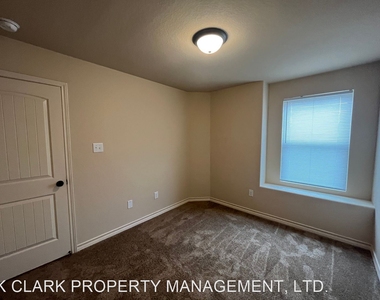 6954 Lakeview Dr #102 - Photo Thumbnail 28