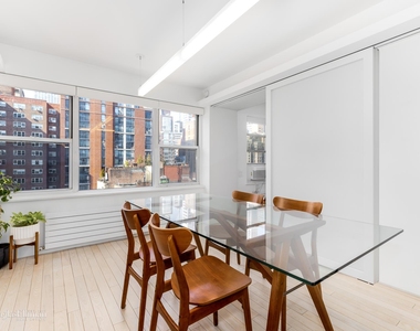 288 Lexington Ave - Photo Thumbnail 1