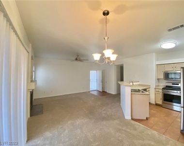 5415 W Harmon Avenue - Photo Thumbnail 4