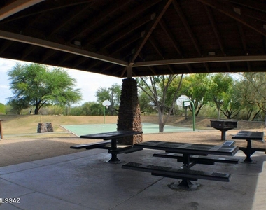 5426 W Dove Mountain Park Road - Photo Thumbnail 24