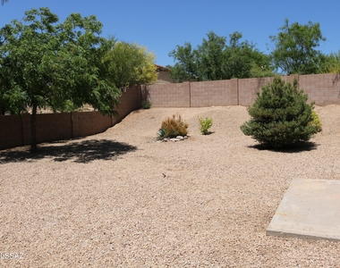 5426 W Dove Mountain Park Road - Photo Thumbnail 11