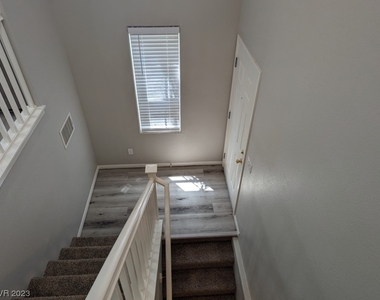 8925 John Charles Court - Photo Thumbnail 2