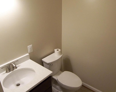 6005 Queenston St - Photo Thumbnail 21