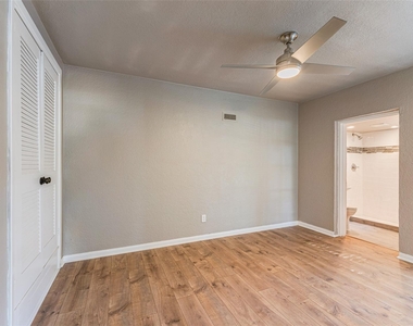 5115 W Neptune Way - Photo Thumbnail 29