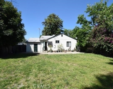 17634 Bromley Street - Photo Thumbnail 10