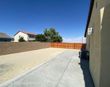 3017 Via Bella Rosa Ave - Photo Thumbnail 12