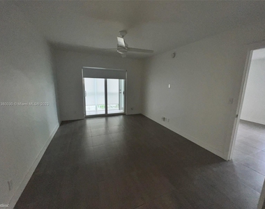 240 Galen Dr Apt 304 - Photo Thumbnail 3