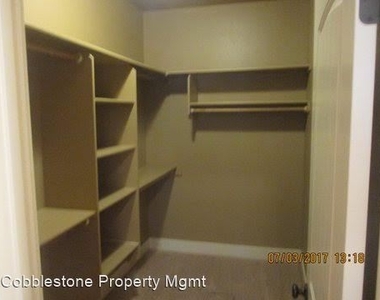 9024 W. Dalton Place - Photo Thumbnail 11