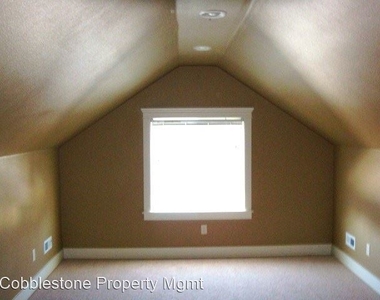 9024 W. Dalton Place - Photo Thumbnail 4