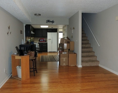 128 Olympia Dr. - Photo Thumbnail 7