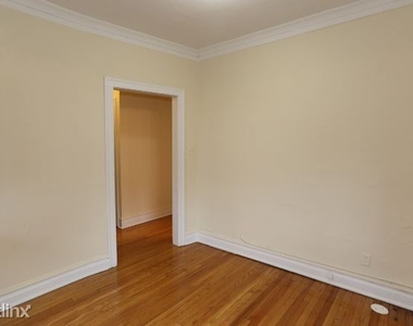 3937 N. Janssen, Unit E-5 - Photo Thumbnail 7