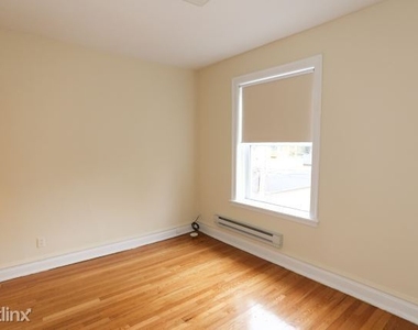 3937 N. Janssen, Unit E-5 - Photo Thumbnail 14