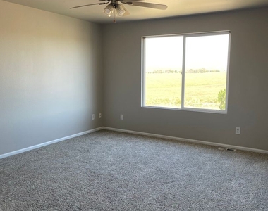 2332 Pinyon Jay Drive - Photo Thumbnail 16