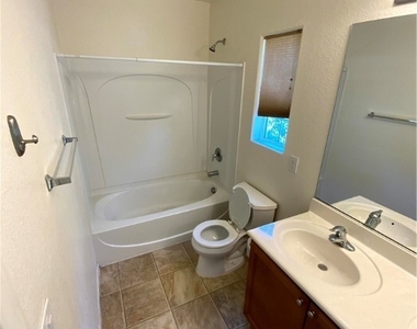 7609 Vanity Court - Photo Thumbnail 14