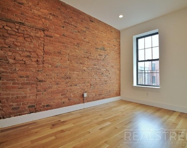 119 Ralph Ave - Photo Thumbnail 6