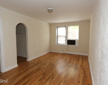 536 W. Arlington, Unit 301 - Photo Thumbnail 3