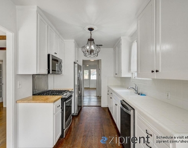 115 East Weldon Avenue - Photo Thumbnail 6