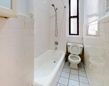 414 East 89th Street - Photo Thumbnail 7