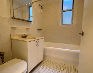 West 13th Street - Photo Thumbnail 3