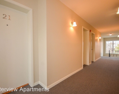 25-27 N. Maple Court - Photo Thumbnail 8