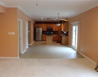 10047 Niagara Drive - Photo Thumbnail 12