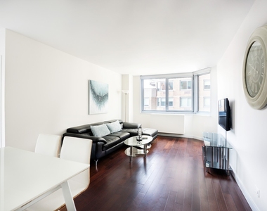 401 East 34th Street - Photo Thumbnail 6