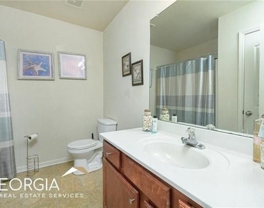 5200 Cedar Shoals Drive - Photo Thumbnail 14