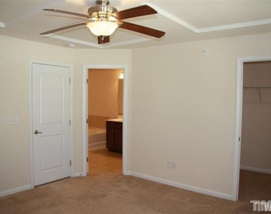 9310 Lennox Laurel Circle - Photo Thumbnail 11