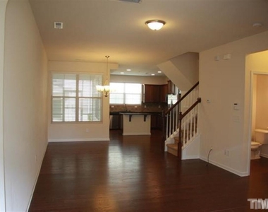 9310 Lennox Laurel Circle - Photo Thumbnail 2