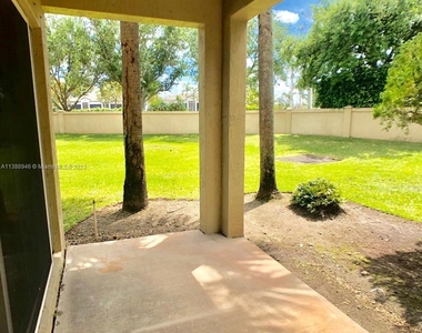 12218 Sw 8th Ct - Photo Thumbnail 17