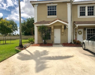 12218 Sw 8th Ct - Photo Thumbnail 1