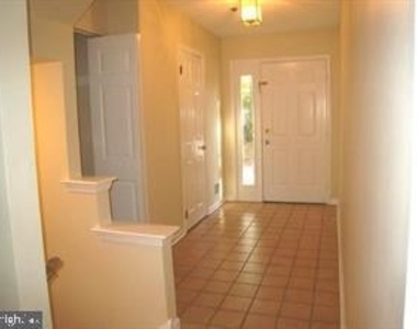 12 Bala Avenue - Photo Thumbnail 5