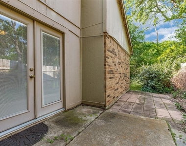 13355 Pandora Circle - Photo Thumbnail 7