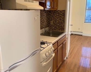 445 Ogden Ave - Photo Thumbnail 4