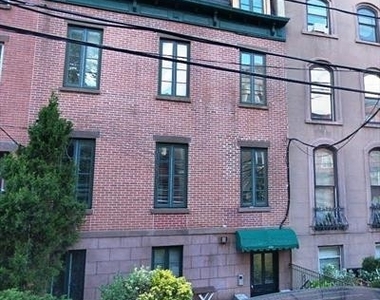 524 Bloomfield St - Photo Thumbnail 4