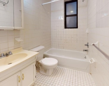 222 East 87 Street - Photo Thumbnail 4