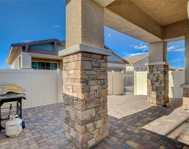 209 Bellini Peak Avenue - Photo Thumbnail 31